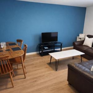 Cosy Town Centre House, Close to Uni and Hospital