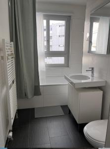 Spacious, well-equipped 2 room apartment at top central location