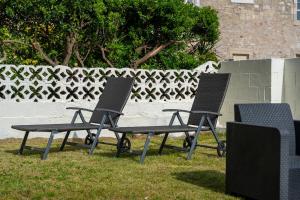 Apartment with a large garden in Santander