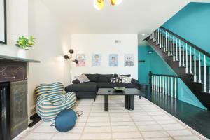 The Green MINS to NYC Access 3-Beds Furry Friends Allowed