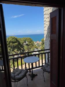 Petra Villa Agistri