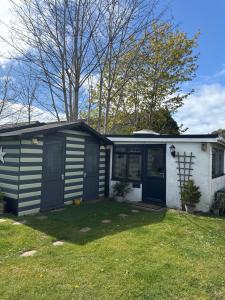 The Studio Christchurch B&B Luxury Garden Room