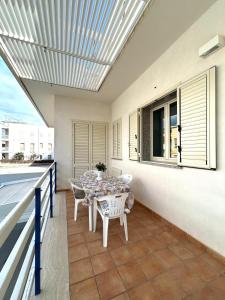 Sicilian Sea Breeze Apartment - 1 Min Walk to Beach