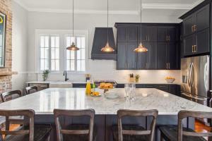Opulent Expansive Unit Heated Pool and Spa