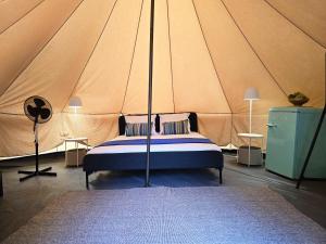 Camping Costa Dorada Tienda Solstici