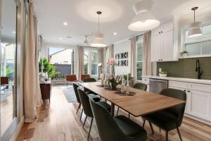 Spacious Mid-Century Oasis with Heated Pool