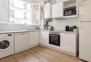 2BR Boetie Champs Elysees