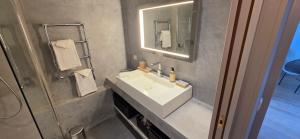 Premium apartment Air conditioning Garage Quiet Lift Aix center