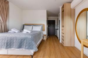 Acropolis View Jacuzzi - Huge Private Terrace