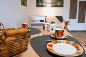 Haus Hindelang - 2 FeWos mit Zugspitzblick, inkl Königscard, gratis Parken & WLAN, Self Check-In, 5 Minuten ins Zentrum