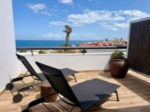 Ocean Suite with heated pool by SunHousesCanarias