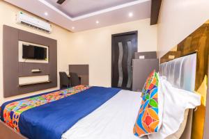 Crown Continental Suites - Luxury Collection Hotel Just Near Liberty Cinema And Sarai Rohilla Railway Station