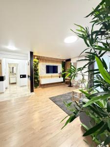 Premium Bucharest Glam Apartments & Studios - Parking Option