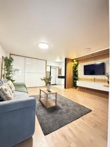 Premium Bucharest Glam Apartments & Studios - Parking Option