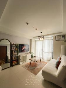 1-Bedroom Unit Manhattan Heights Araneta Cuabo with Balcony