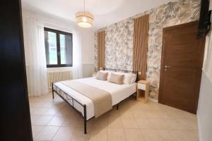 I Tre Fratelli Ad Arona 4BR, garden, jacuzzi, lake