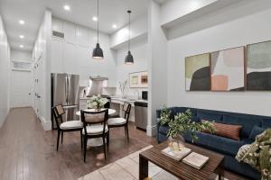 Cutting-Edge Condo Suite Near the French Quarter