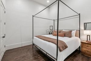 Cutting-Edge Condo Suite Near the French Quarter