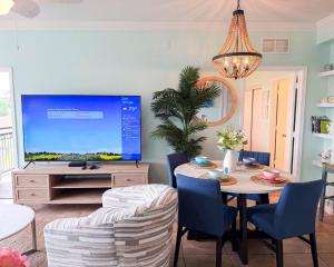 Luxury Water View Condo Near Disney | Walk to Dining