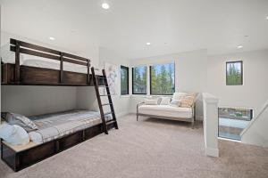 18136-1 Forestbrook Loop