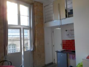 Appartements Apparts en ville Place de la Bourse : Appartement avec Balcon