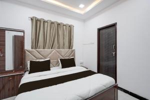 Hotel O Midway Treat Barwani