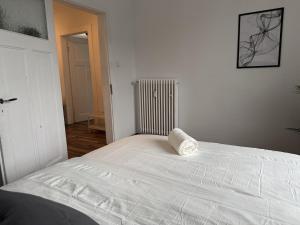 2BR, terrace, free parking
