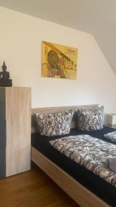 Bright Rooms with WiFi , Terrace between Freiburg and France , private Zimmer