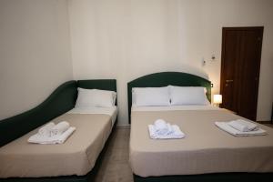 Foria 242 Rooms