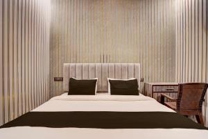 Hotel O Galaxy Rooms