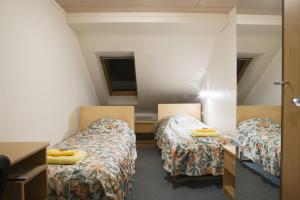 Twin Room with Shared Bathroom room in Posti Hostel