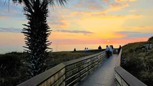Luxury Coastal Retreat Minutes to 30A Beaches