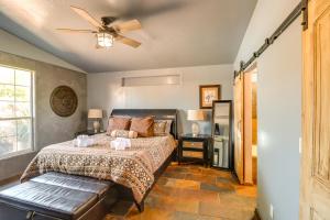Private Courtyard & Swim Spa Access in Tucson