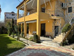 Vila Aliaj