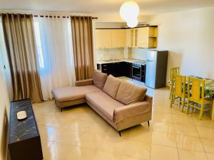 Arc Apartment