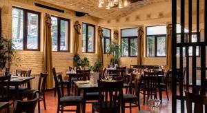 Alexander Flora Apartment