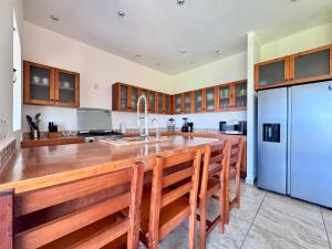 Quiet Location, Large Condo With Private Terrace