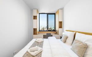 Modern City View Apt - Proxenta Tower