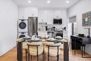 The McCaul by Casa Hotels - Premium DT Suite near FIFA 2026