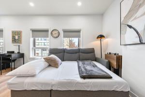 The McCaul by Casa Hotels - Premium DT Suite near FIFA 2026