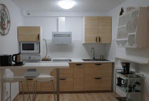 BOGGE 1A Luminoso, amplio y 1 linea de playa