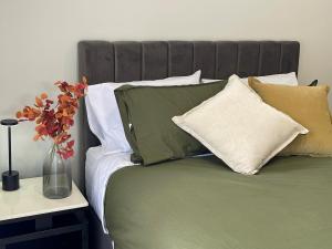 Central Studio in new townhouse