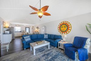 Oceanfront, pet friendly, fenced yard