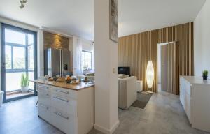 B96 - Naus Flat Apartment in Lagos