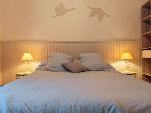 Maison en Berry avec Garage et Tout Inclus - FR-1-591-366