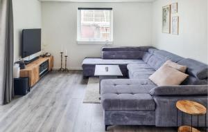 Amazing Home In Glesborg With Wifi