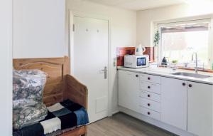1 Bedroom Nice Home In Hurup Thy
