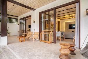 Putri Salju by EVDEkimi - Garden Retreat with Pool, Swings & Outdoor Lounge