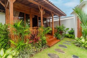 4BR Authentic Santuary Sawah Joglo In Ubud