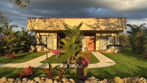 Arenal Volcanic Villas